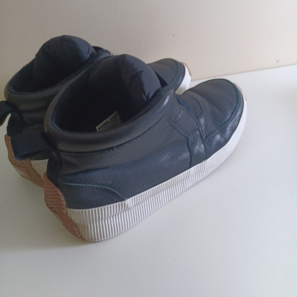 Sorel Black Women Leather Waterproof High Top Sneakers Size 8 Gorpcore Slip-on - Picture 4 of 8